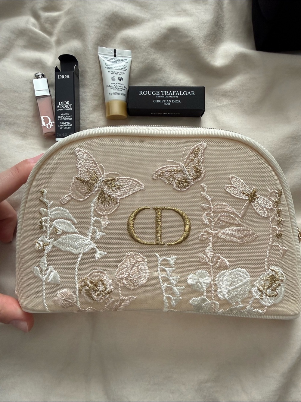 Dior LE Embroidered Cosmetic Pouch with 3 samples